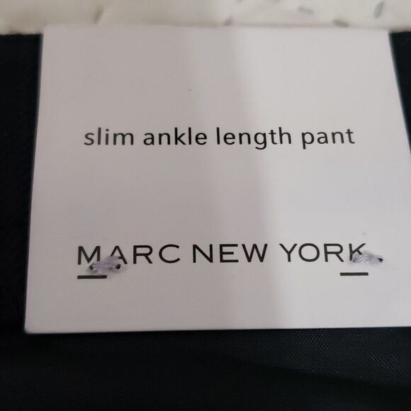 Marc New York by Andrew Marc. NWT.  Slim Ankle Lenght Pants. Size 12. - Picture 5 of 12